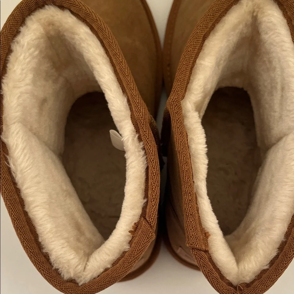 Minnetonka Brown Suede Ankle Boots with Fur Lining - Picture 5 of 7